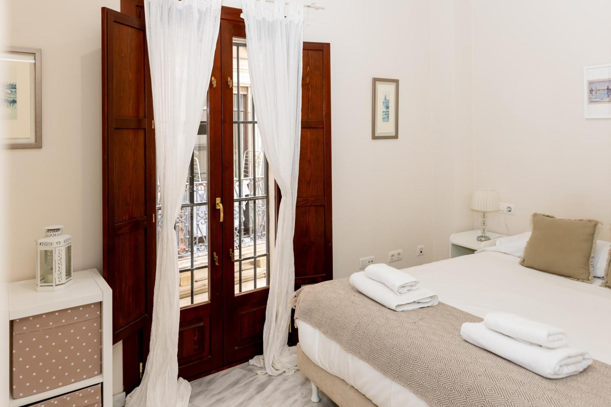 Charming & Quiet Apartment In Plaza Del Salvador Sevilla Eksteriør bilde
