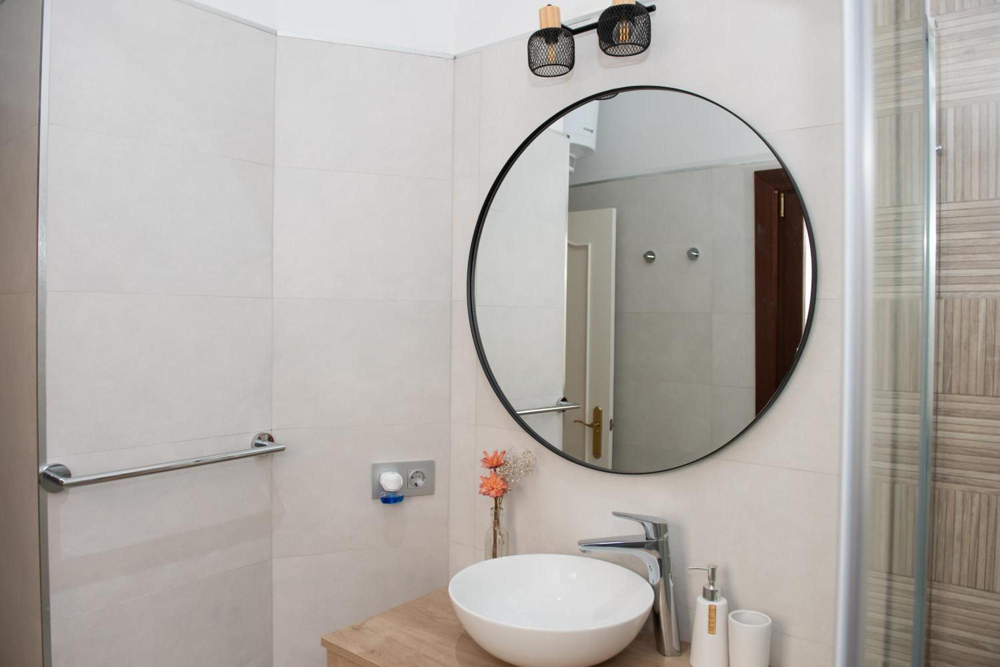Charming & Quiet Apartment In Plaza Del Salvador Sevilla Eksteriør bilde
