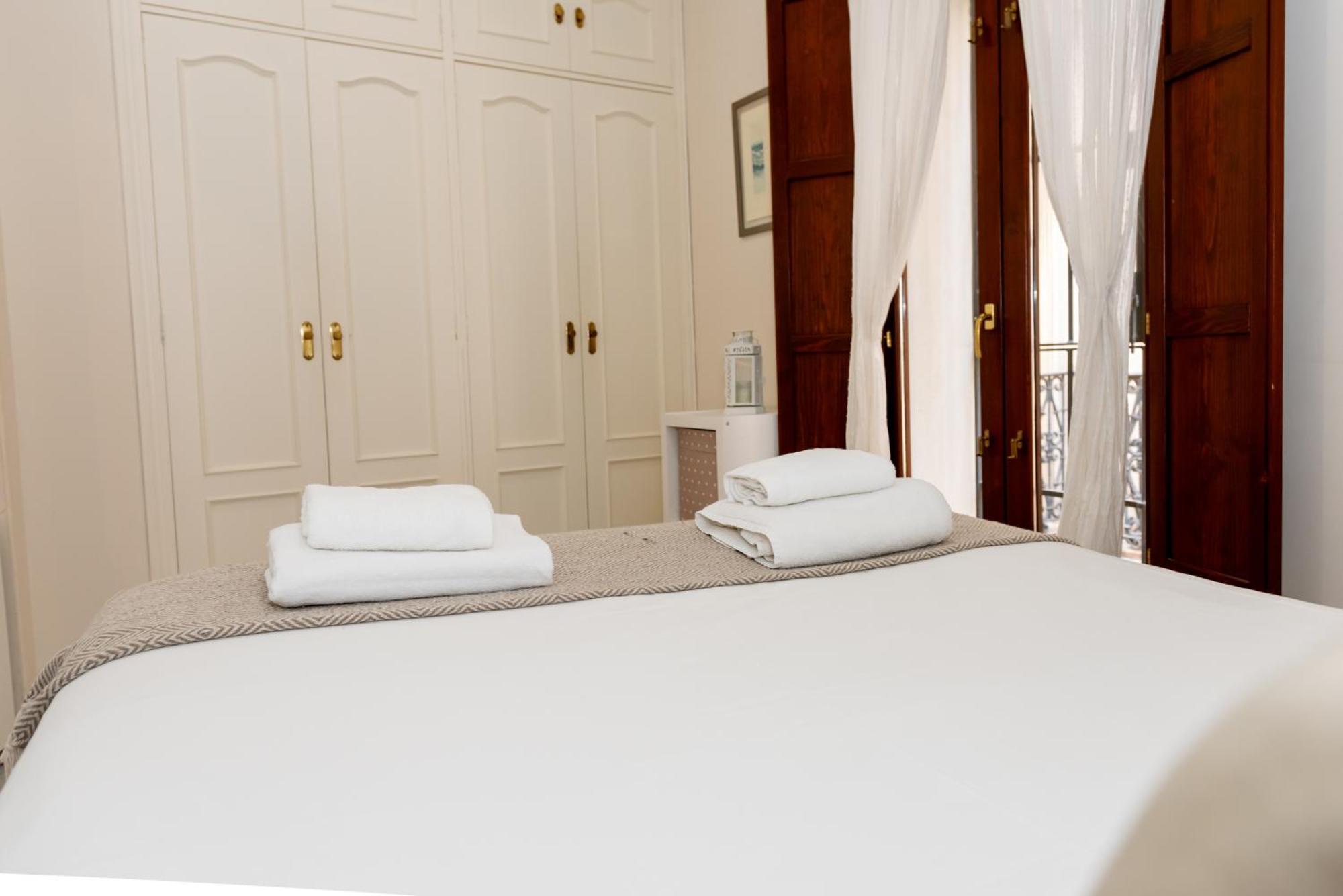 Charming & Quiet Apartment In Plaza Del Salvador Sevilla Eksteriør bilde