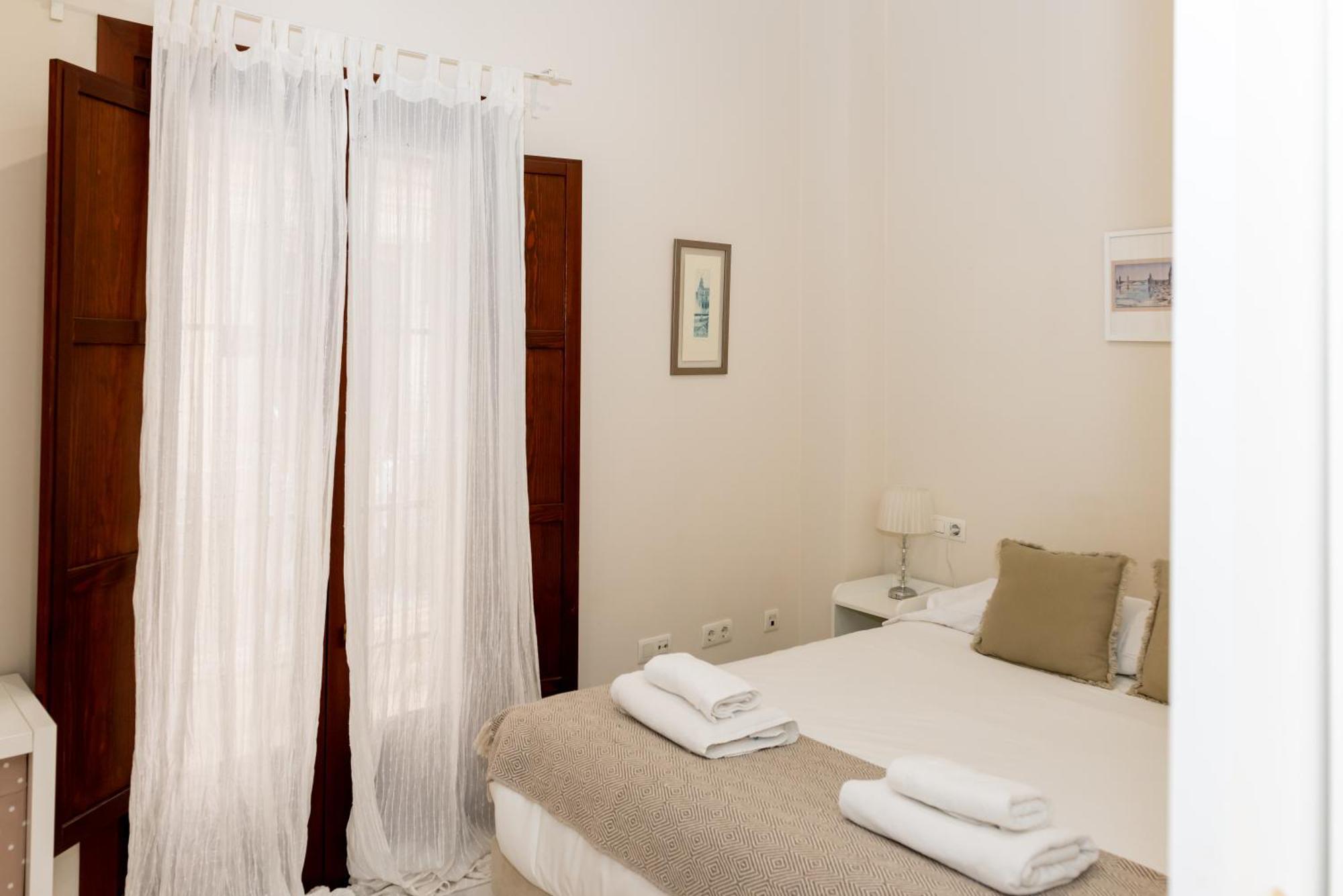 Charming & Quiet Apartment In Plaza Del Salvador Sevilla Eksteriør bilde