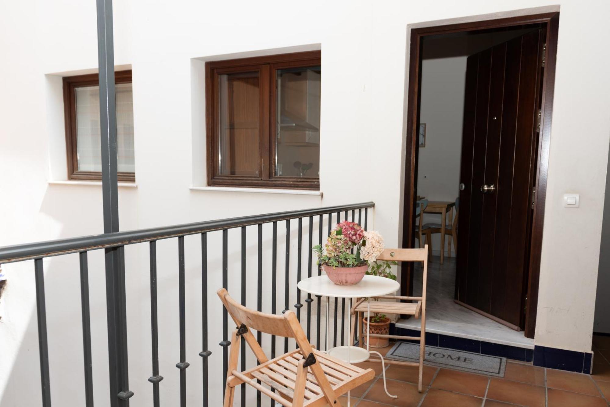 Charming & Quiet Apartment In Plaza Del Salvador Sevilla Eksteriør bilde