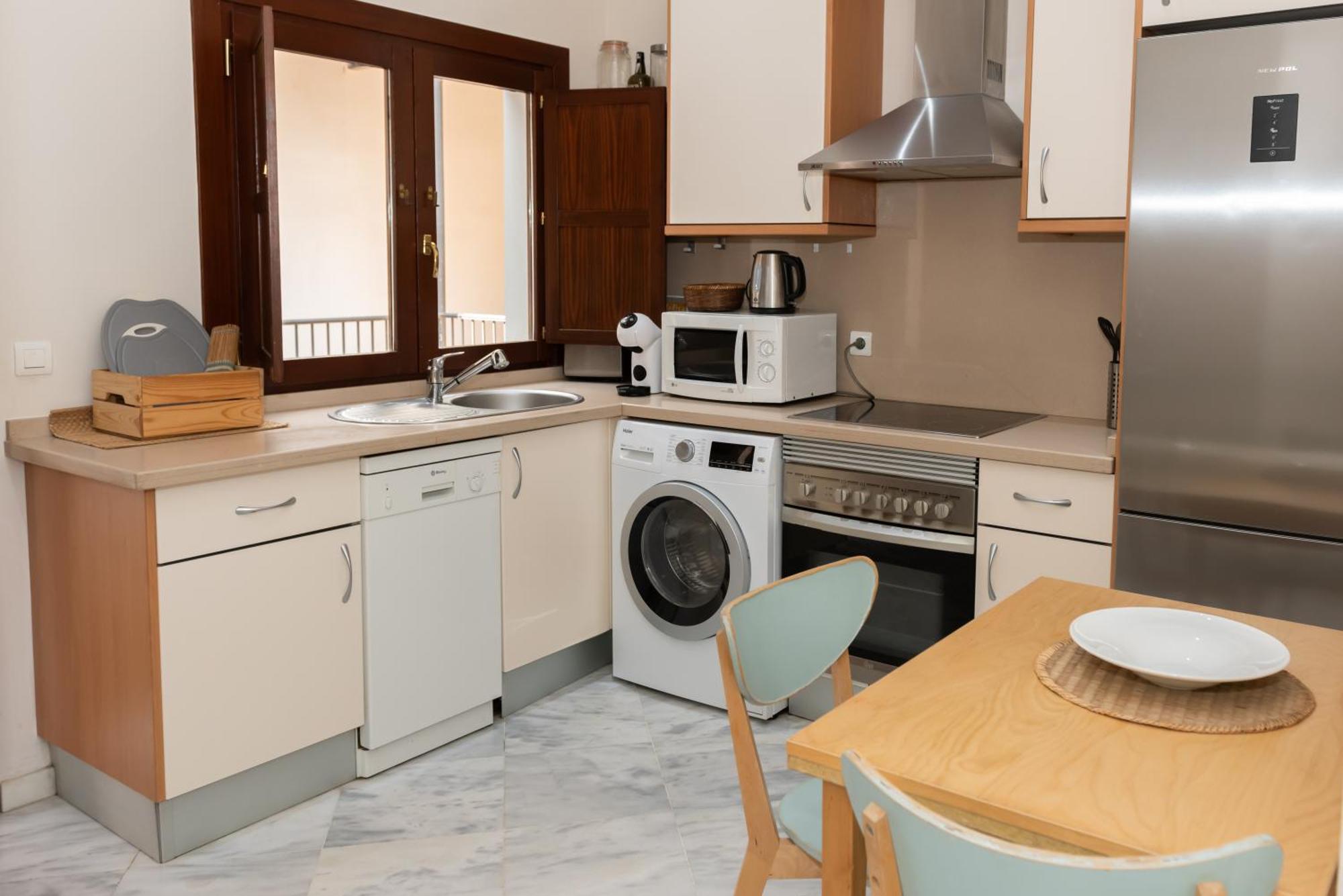 Charming & Quiet Apartment In Plaza Del Salvador Sevilla Eksteriør bilde